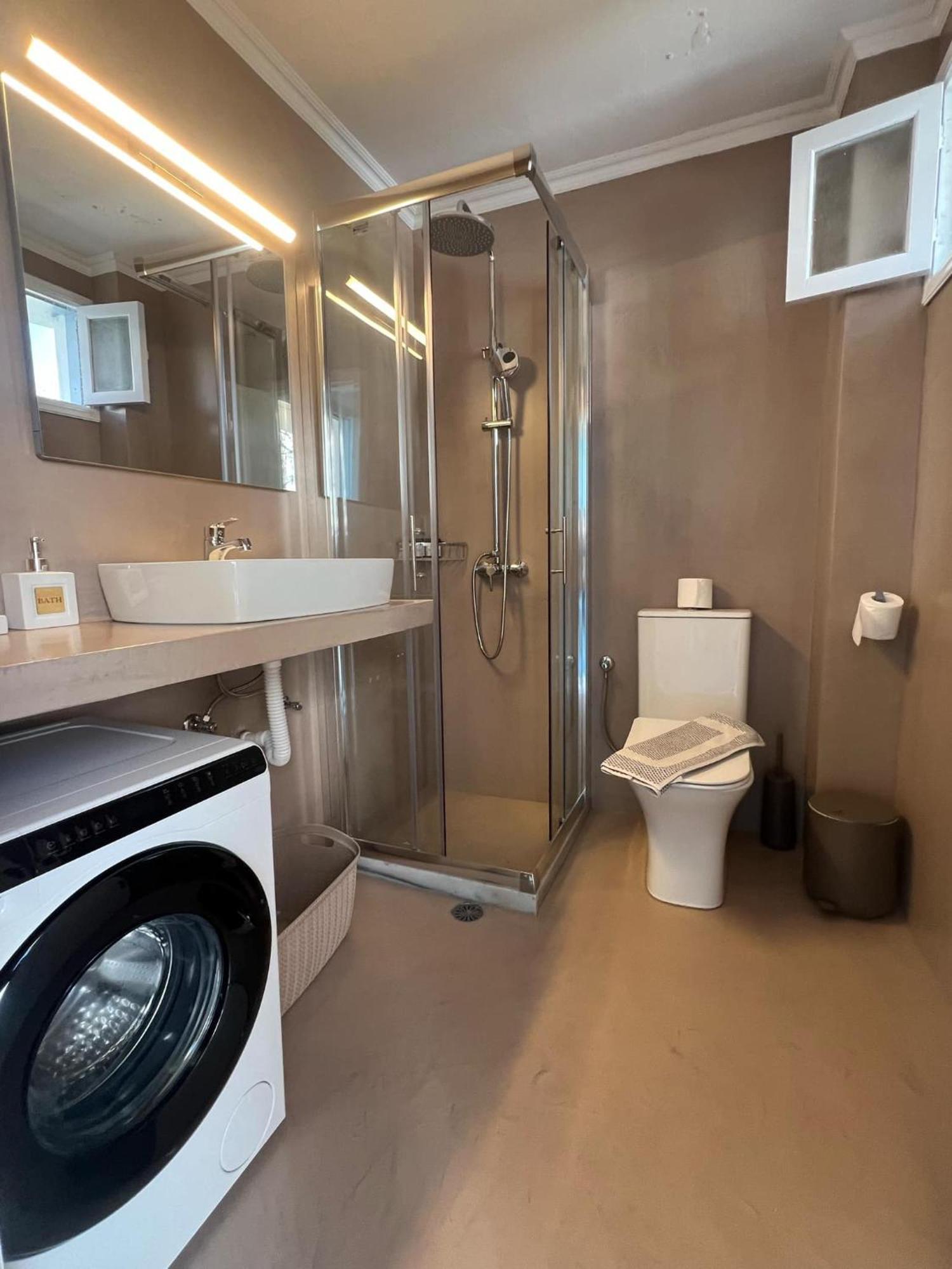 Ritzi Apartment Sými Buitenkant foto
